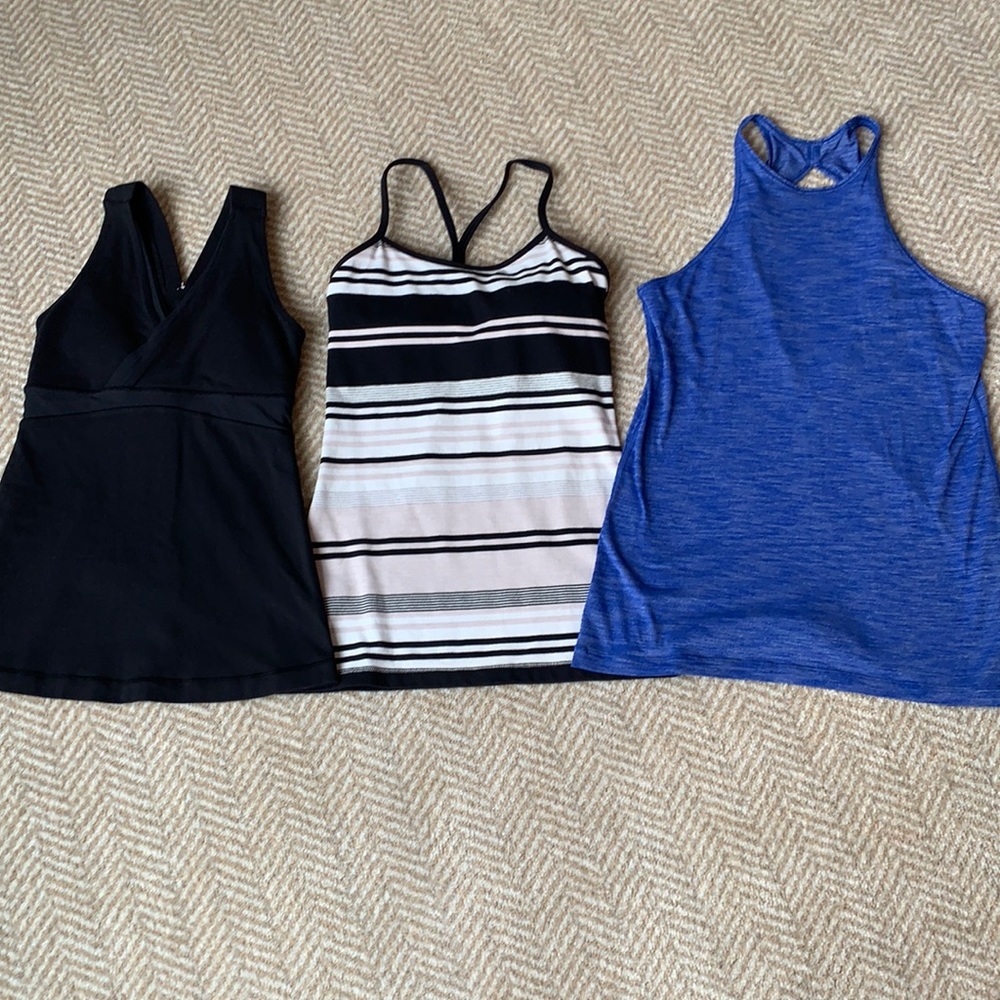 Set of 3 lululemon tanks size 4